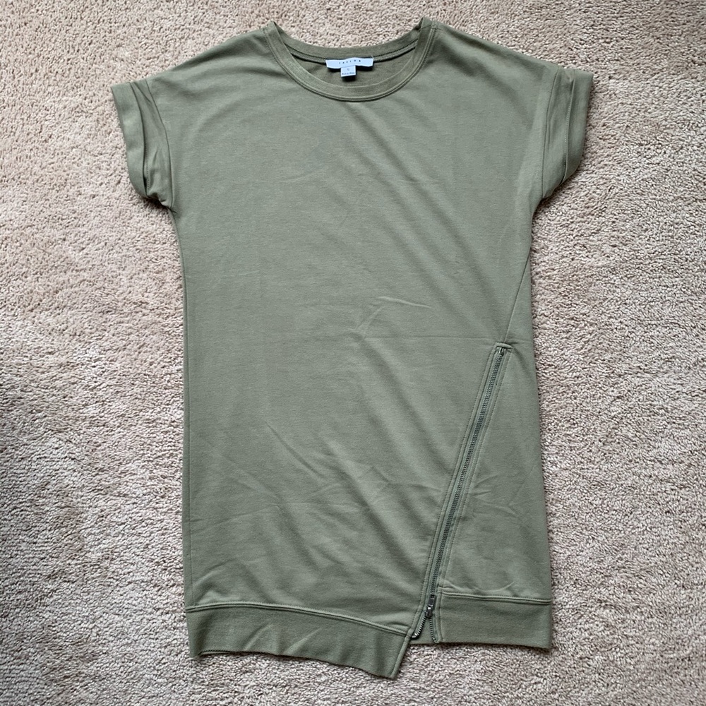 Hunter green dress with zipper detail